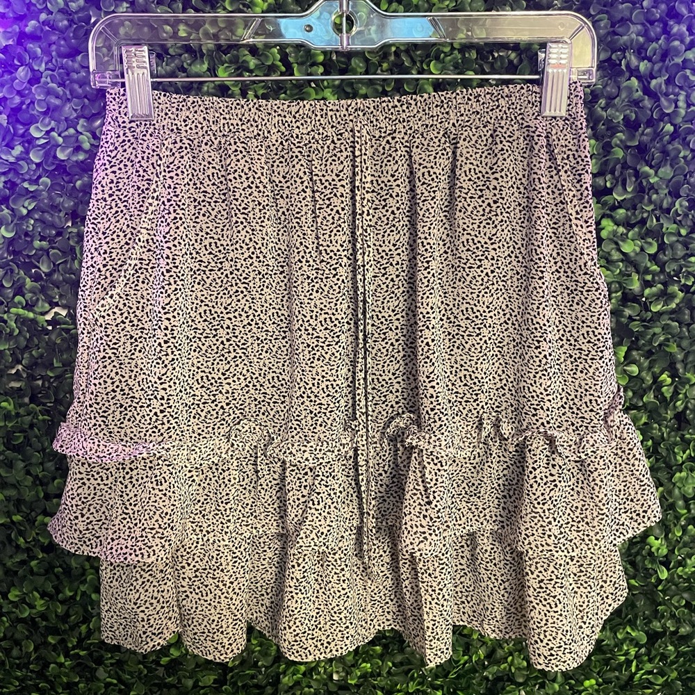 Sienna Sky Black and White Speckled Skirt Size Small